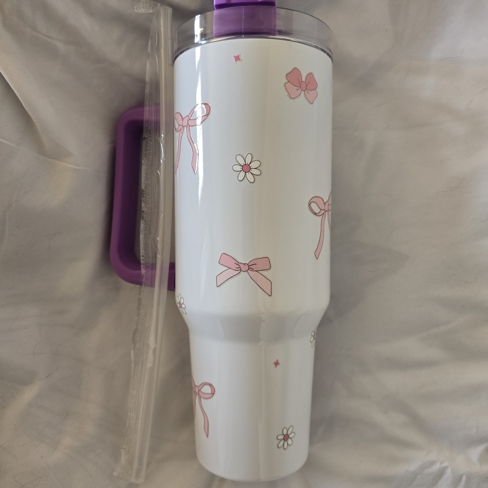 NEW! Handmade White and Pink Bow Design Tumbler with Purple Lid! Super Cute!!